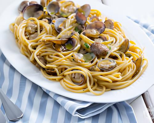 Il Gusto Autentico delle Tradizioni Locali: Gli Spaghetti alle Vongole