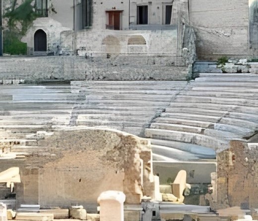 Il Teatro Romano: Bellezza e Imponenza nel Cuore di Terracina